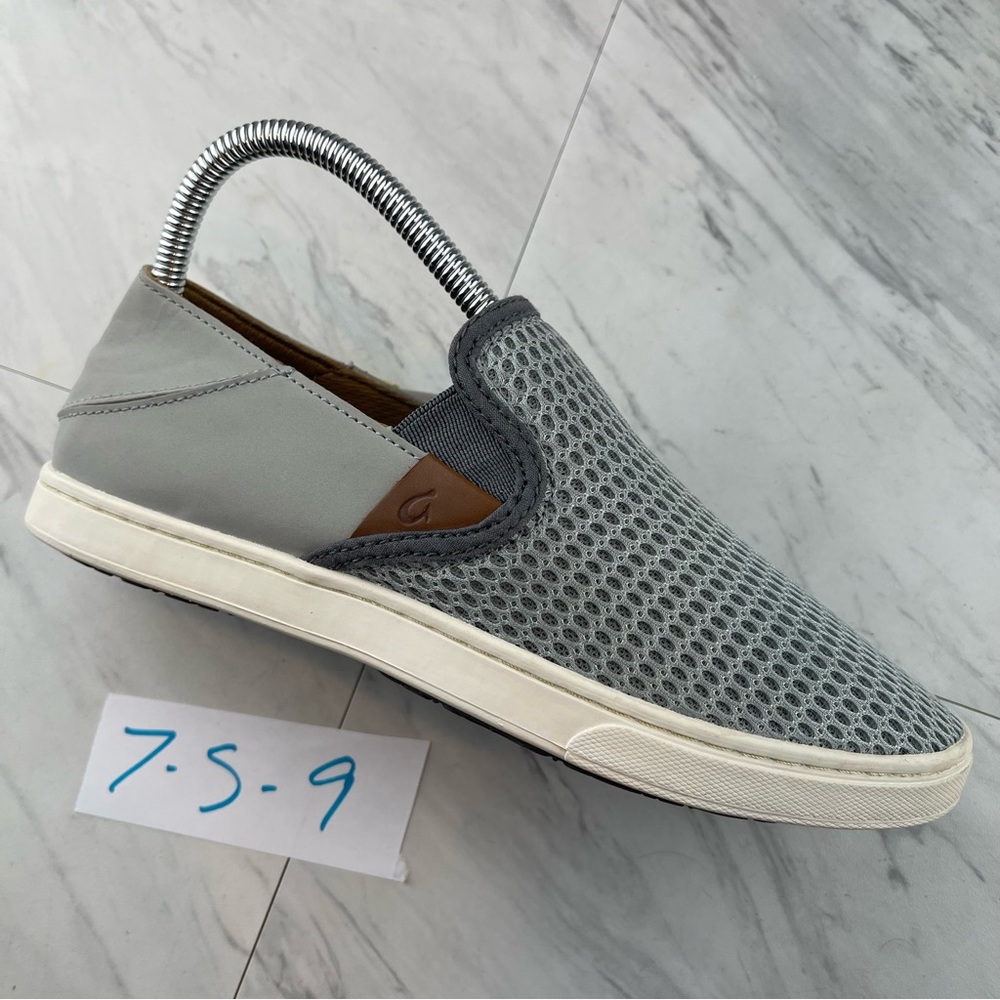 -olukai pehuea slip on gray womens size 7 mesh boat shoes